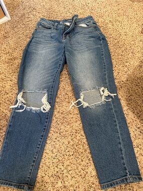 No Boundaries Medium Blue High-Rise Distressed Jeans size 9!!